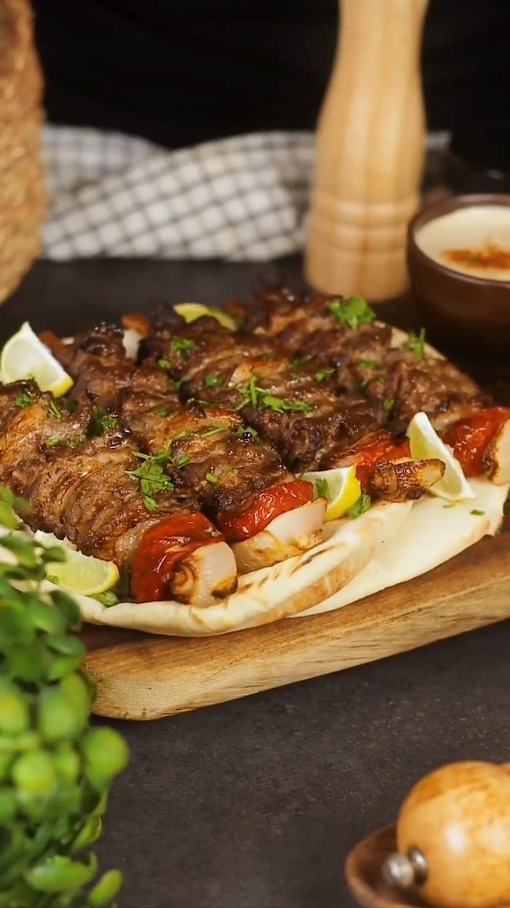 “ميني سيخ شاورما".. اعملي الشاورما شبه الجاهزة ونفس الطعم في البيت 10 “ميني سيخ شاورما”.. اعملي الشاورما شبه الجاهزة ونفس الطعم في البيت