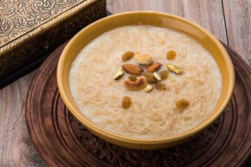 «أشهى أكلة لبرد الشتاء»…لو عندك شعرية وحليب اعملي أسرع حلويات بطريقة سهلة ومبتكرة وهتعجبك أطفالك