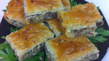 طريقة عمل الرقاق الطري في البيت بخطوات سهلة وسريعة وبطعم لذيذ