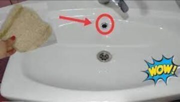 ماتخطرش على بال العفريت.. لن تصدق السر وراء وجود فتحة صغيرة في حوض الحمام ضاع عمرك وأنت متعرفش