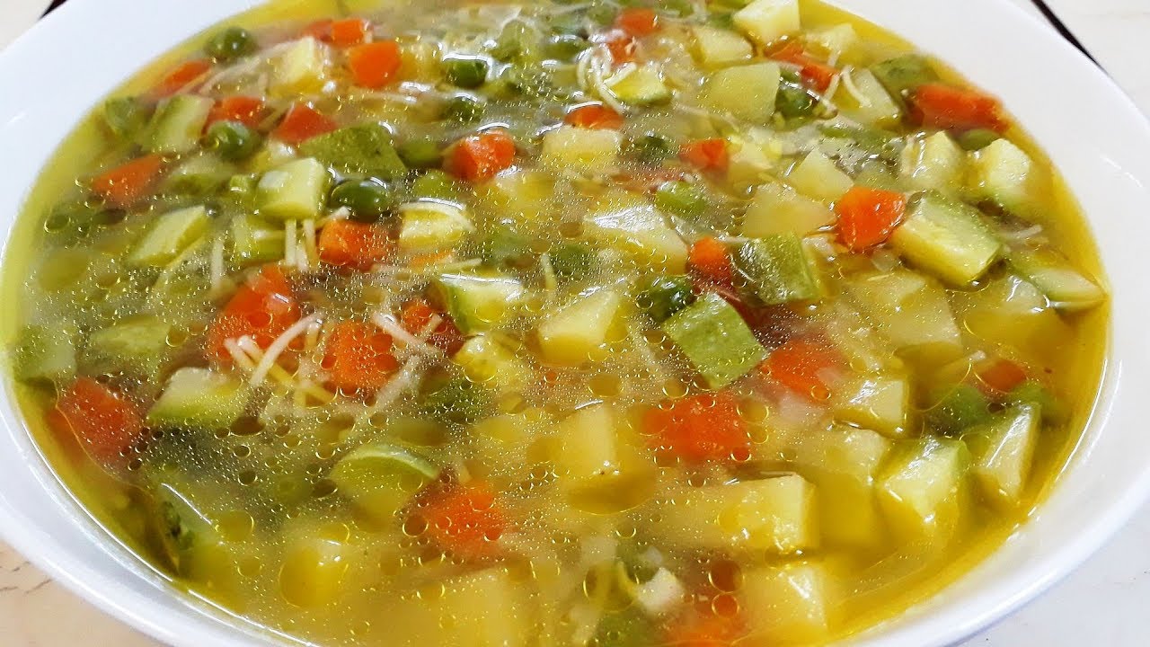 طريقة عمل شوربة الخضار المفيدة والمغذية أعمليها لأولادك بهذه الطريقة اللذيذة 5 طريقة عمل شوربة الخضار المفيدة والمغذية أعمليها لأولادك بهذه الطريقة اللذيذة