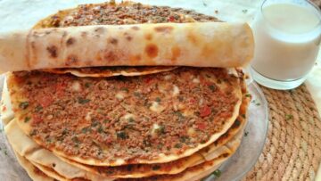 طريقة عمل صفيحة اللحم التركية لحم بعجين طعم رائع لا يقاوم