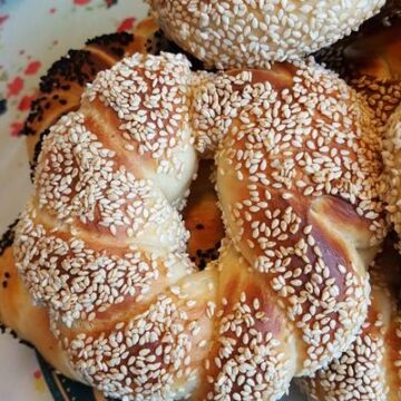 طريقة عمل الخبز بالسمسم في المنزل مثل المحلات بالظبط