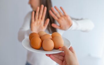 احذر من تتناول البيض بهذه الطريقة قد يكون سبب في إصابتك بالسرطان