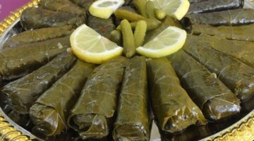 اعرفي سر خلطة محشي ورق العنب وهتطلعيه احلى من المطاعم كمان