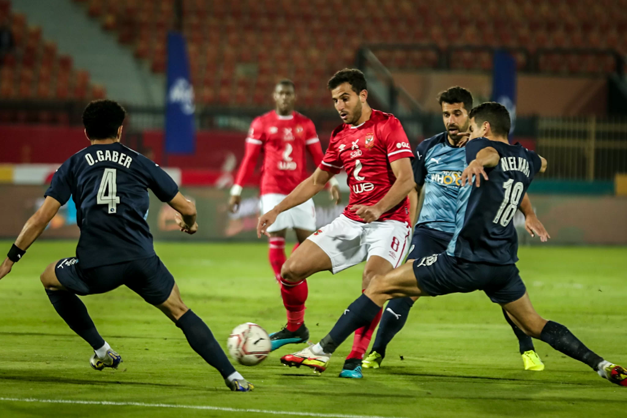تعرف على حكام مباراة الأهلي وسيراميكا كليوباترا في كأس السوبر المصري