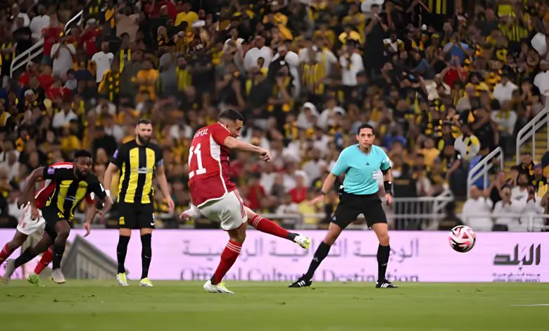 "الخبرة تنتصر على الأسماء الكبيرة" الأهلي يصعد إلى نصف نهائي كأس العالم للأندية على حساب اتحاد جدة بنتيجة 3-1 5 “الخبرة تنتصر على الأسماء الكبيرة” الأهلي يصعد إلى نصف نهائي كأس العالم للأندية على حساب اتحاد جدة بنتيجة 3-1