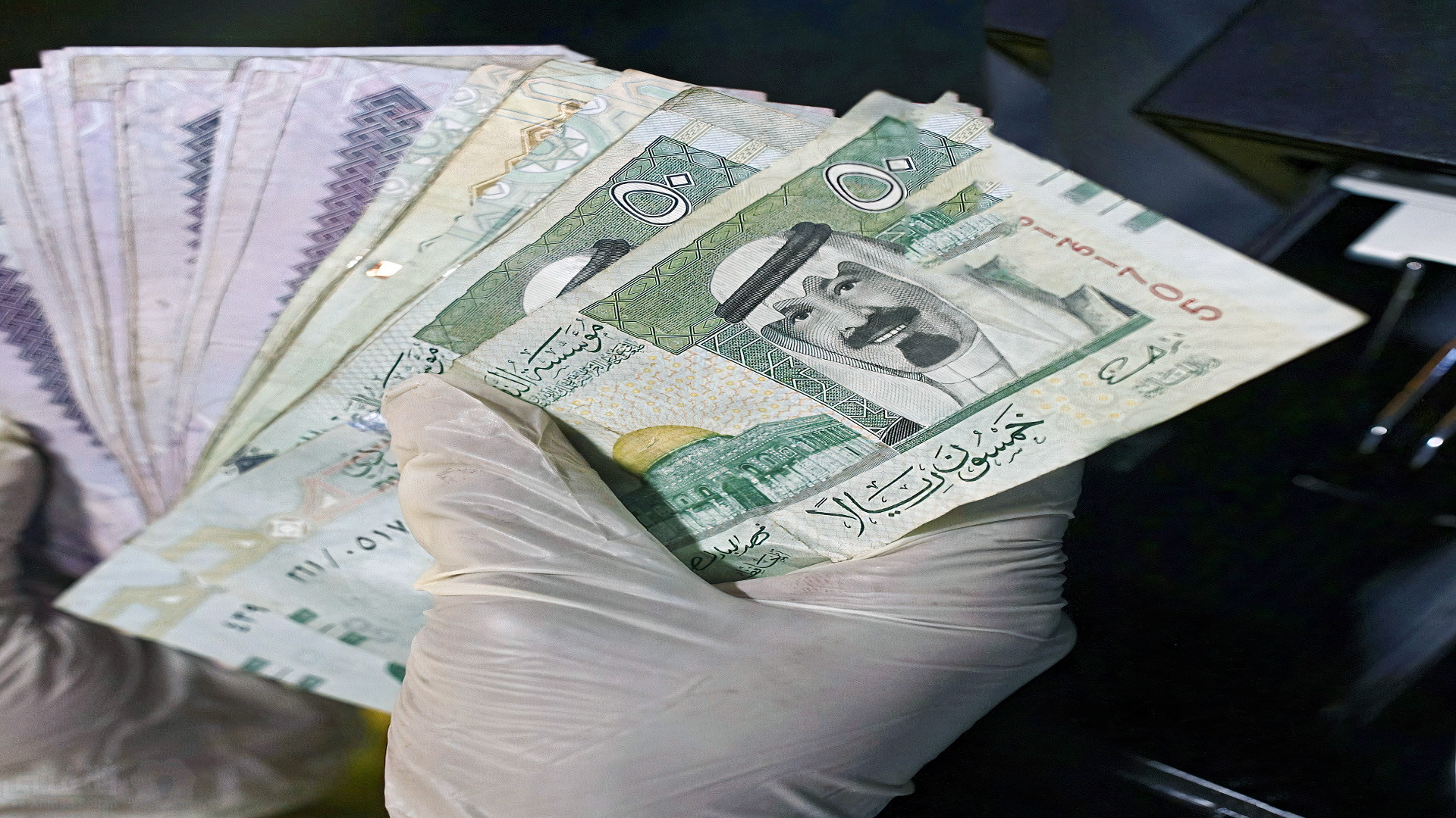 التيسير للتمويل توفر قرض بدون كفيل أو تحويل الراتب يصل 200 ألف ريال بالتقسيط المرن 5 التيسير للتمويل توفر قرض بدون كفيل أو تحويل الراتب يصل 200 ألف ريال بالتقسيط المرن