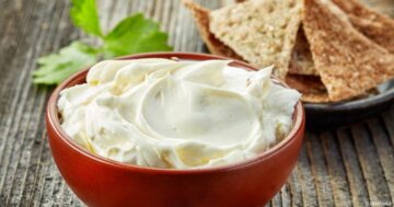 طريقة عمل الجبنة الكيري في المنزل بمكونات غير مكلفة وبطعم زي المعلب وتحدي