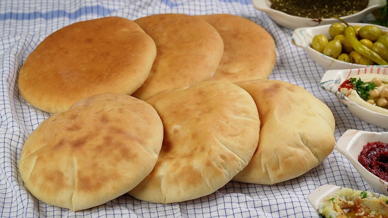 بدون فرن.. طريقة عمل الخبز العربي الطري في البيت أحلى من المخابز 5 بدون فرن.. طريقة عمل الخبز العربي الطري في البيت أحلى من المخابز