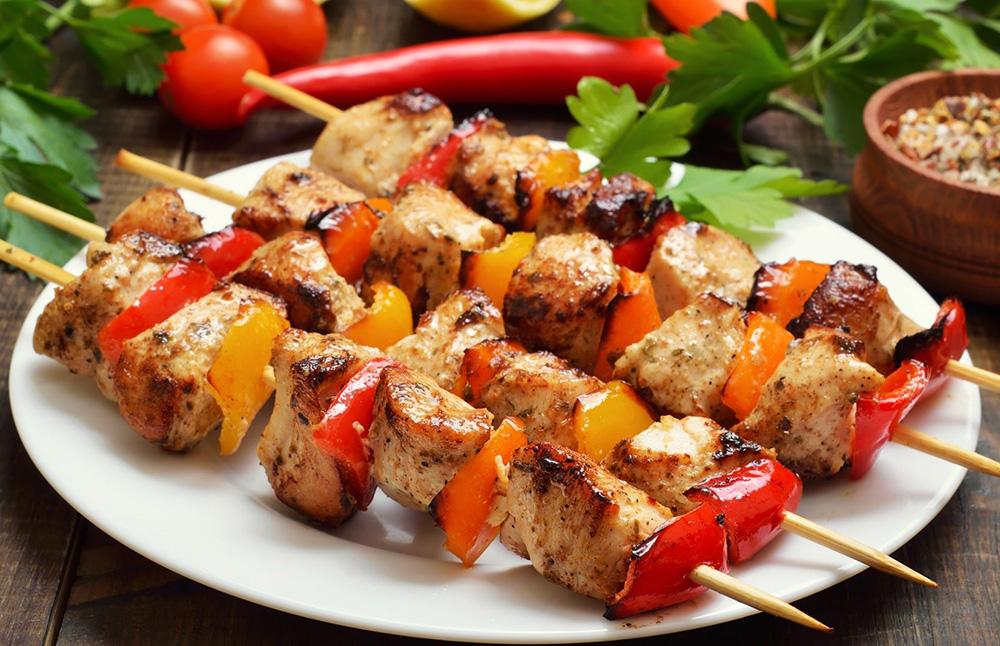 بألذ خلطة وتتبيلة سرية أعملي الشيش طاووق على أصوله بكل أسراره 5 بألذ خلطة وتتبيلة سرية أعملي الشيش طاووق على أصوله بكل أسراره