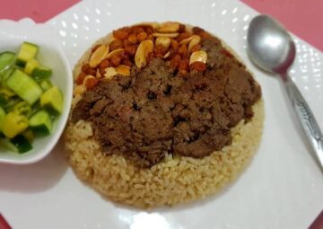 طريقة عمل الأرز بالكبدة والمكسرات في المنزل بطريقة سهلة وبسيطة