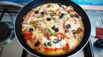 بيتزا الطاسة السائلة1