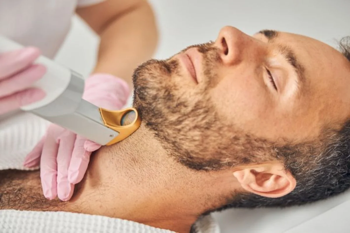 ليزر إزالة الشعر .. الطريقة الحديثة للتخلص من الشعر الزائد