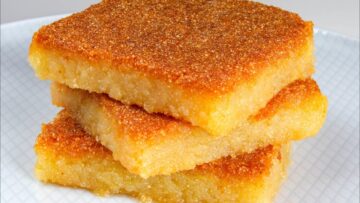 طريقة عمل البسبوسة في البيت بكل سهولة ولا أحلي حلواني