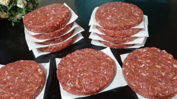 طريقة عمل البرجر البيتي بتتبيلة وخلطة مميزة ومختلفة وبطعم زي المطاعم وتحدي