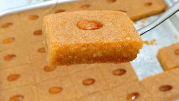 طريقة عمل بسبوسة الزبادي الطرية علي أصولها