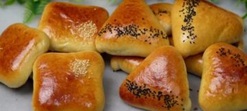 فطائر السبانخ من أشهى أنواع المخبوزات هشة ومغذية بأبسط الخطوات