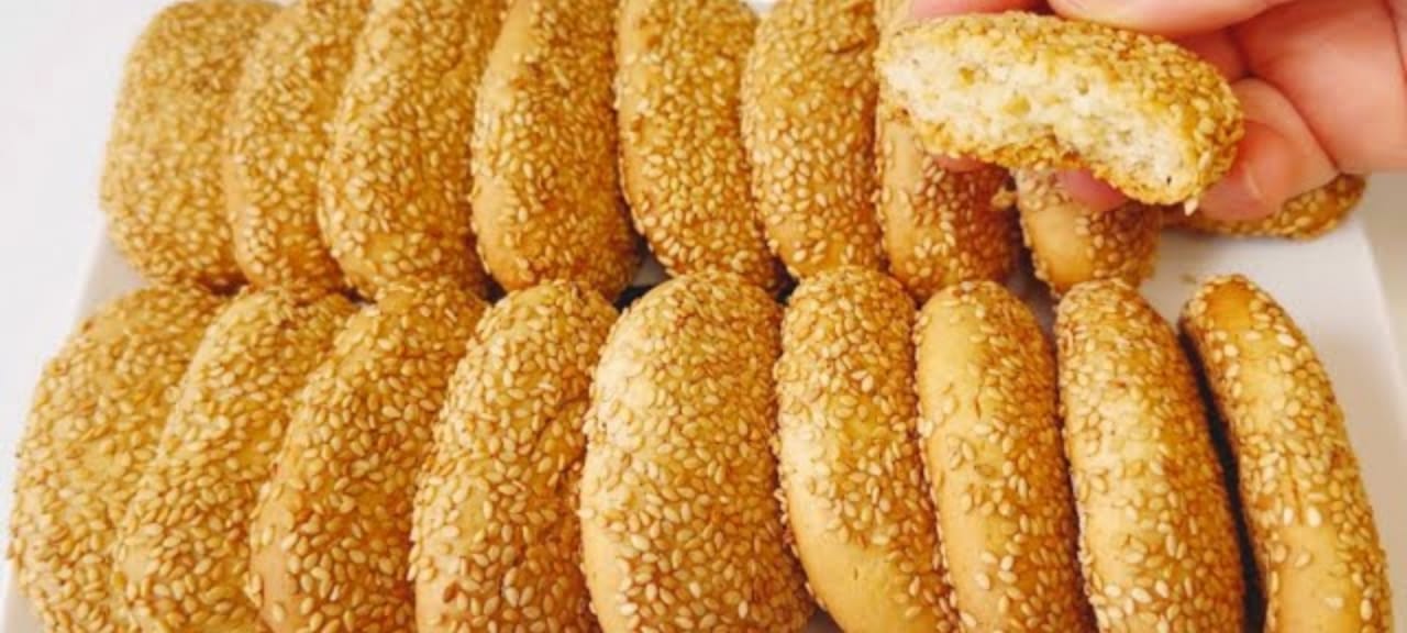 كعك السمسم بدون زبدة سهل وبسيط بدون تكاليف 5 كعك السمسم بدون زبدة سهل وبسيط بدون تكاليف