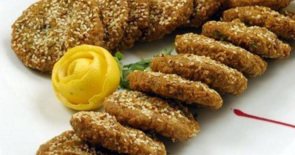 طريقة عمل عجينة الطعمية في المنزل مثل الجاهزة