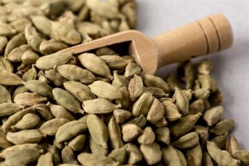 تعرف على الفوائد العلاجية للحبهان أو حب الهال يجب تناوله باستمرار في نظامك الغذائي