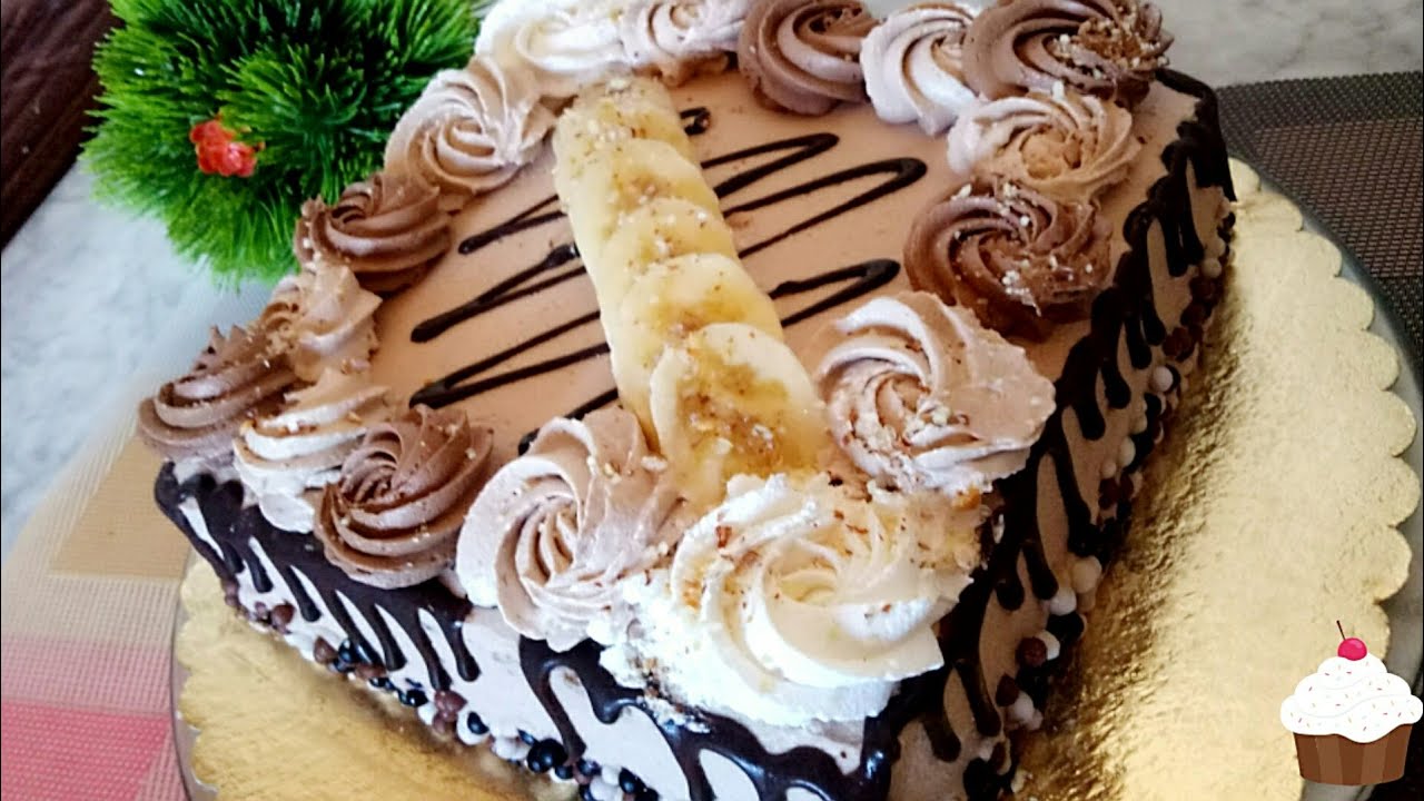 حلوى شهية وخفيفة "كيك بحشوة الكريمة والموز" طعمها خرافي لا يُنسى بخطوات بسيطة 5 حلوى شهية وخفيفة “كيك بحشوة الكريمة والموز” طعمها خرافي لا يُنسى بخطوات بسيطة