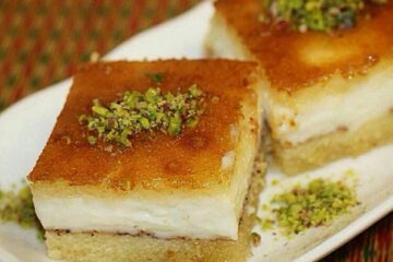 طريقة عمل كيكة البسبوسة بالقشطة المرملة بمكونات غير مكلفة وبطعم لذيذ زي المحلات