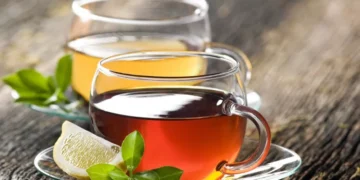 ما فوائد شرب الشاي مع النعناع؟ يقوي المناعة ويهدئ الجهاز الهضمي ويعالج هذه الأمراض