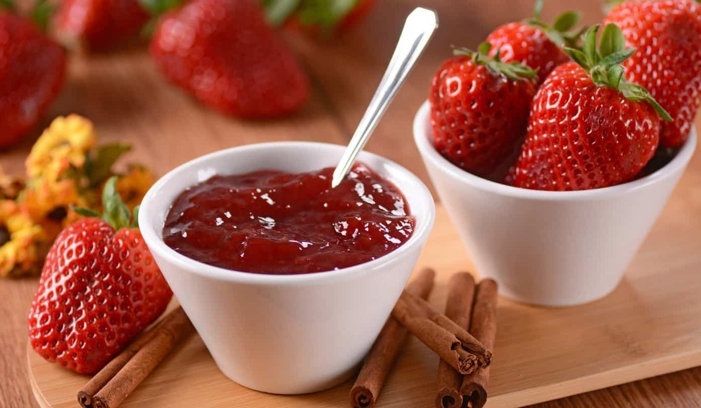 مربى الفراولة اللذيذة .. سرها في هذه الخطوة البسيطة ومكوناتها السهلة وطعمها الرائع 5 مربى الفراولة اللذيذة .. سرها في هذه الخطوة البسيطة ومكوناتها السهلة وطعمها الرائع