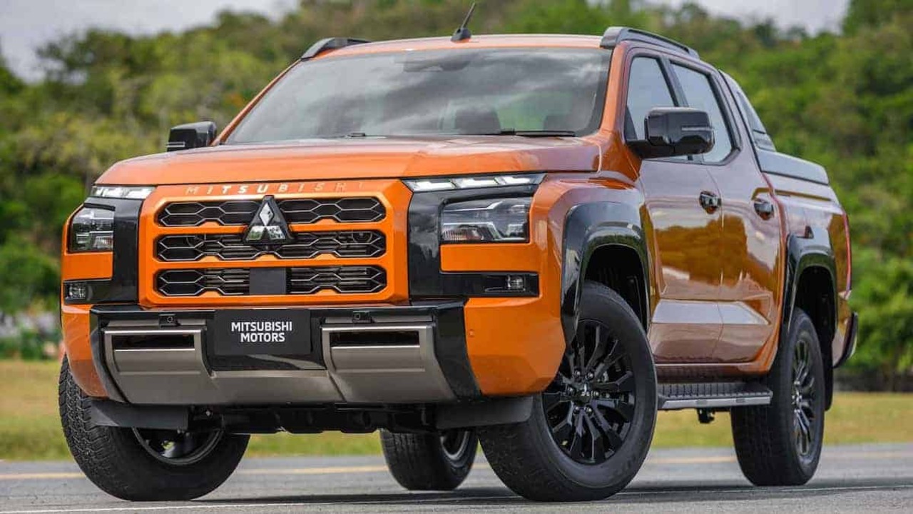 سعر سيارة 2024 Mitsubishi Triton ومواصفاتها الداخلية والخارجية.. ألوان ميتسوبيشي تريتون 5 سعر سيارة 2024 Mitsubishi Triton ومواصفاتها الداخلية والخارجية.. ألوان ميتسوبيشي تريتون
