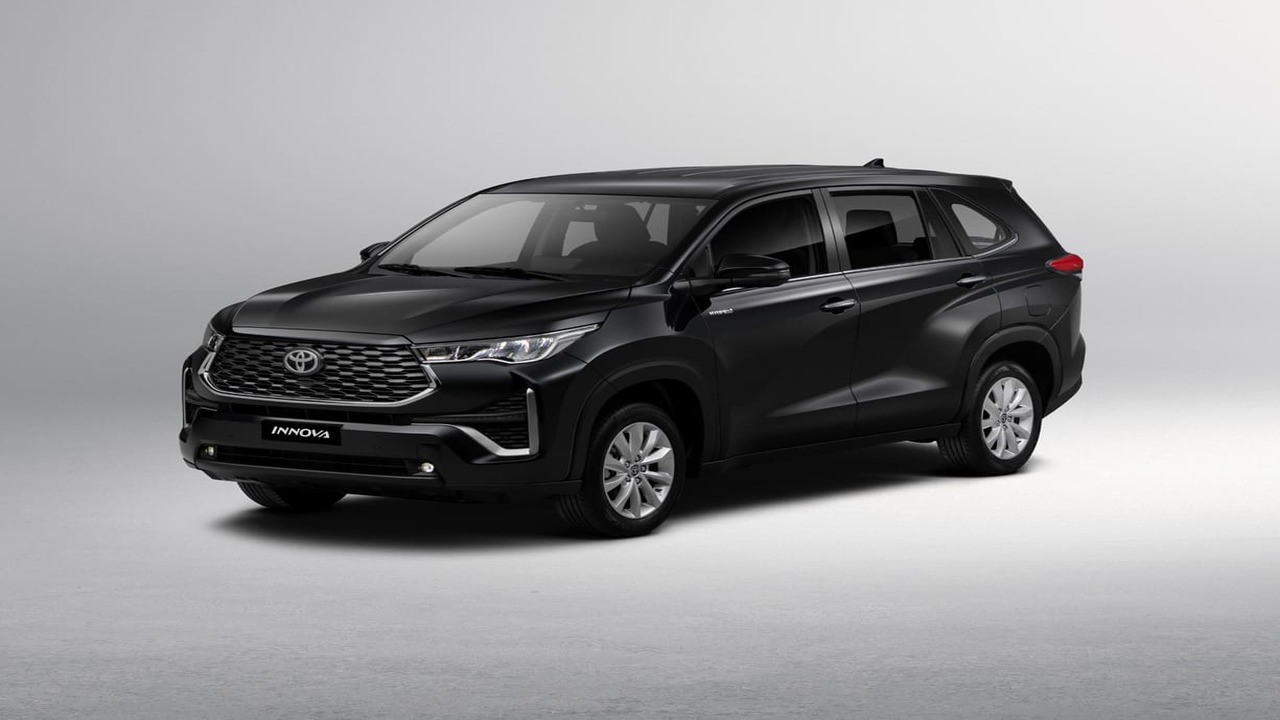 صور سيارة تويوتا انوفا 2024 التي تجمع بين الأناقة والمتانة سعر toyota Innova 2024 في السعودية 5 صور سيارة تويوتا انوفا 2024 التي تجمع بين الأناقة والمتانة سعر toyota Innova 2024 في السعودية