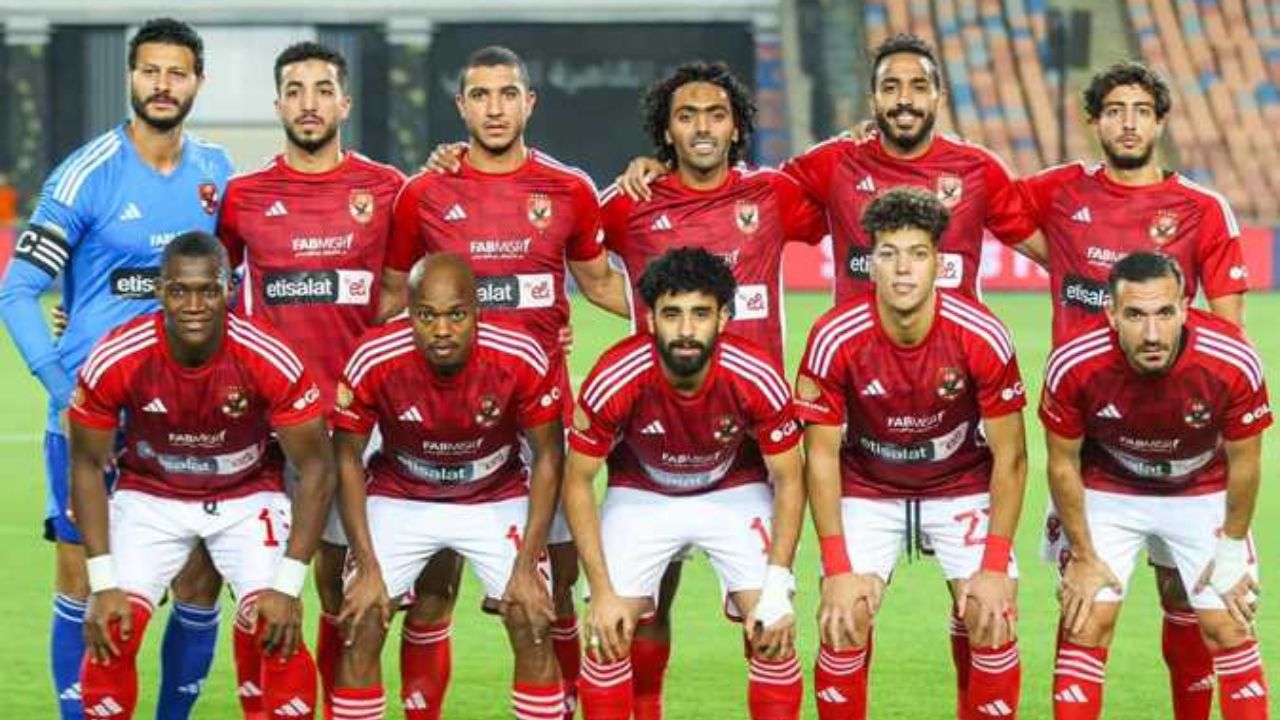لو هتتفرج اعرف.. هل توجد قناة مفتوحة تنقل مباراة الأهلي واتحاد جدة اليوم ومباريات كاس العالم للاندية؟ 2 لو هتتفرج اعرف.. هل توجد قناة مفتوحة تنقل مباراة الأهلي واتحاد جدة اليوم ومباريات كاس العالم للاندية؟