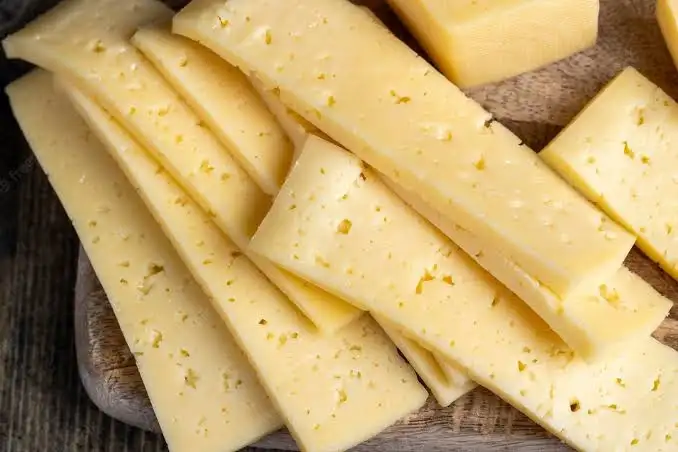 جبنة رومي في البيت زي المحلات بكل تكاتها وسر نكهتها 5 جبنة رومي في البيت زي المحلات بكل تكاتها وسر نكهتها
