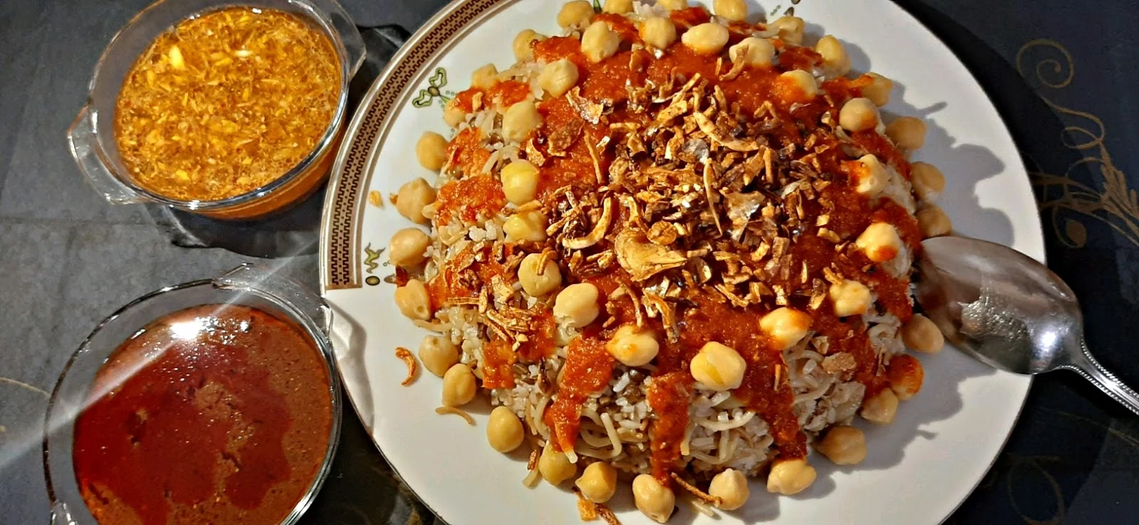 طريقة عمل الكشري المصري مثل المطاعم خطوة بخطوة