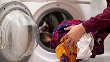 هذا ما يحدث عند وضع الليمون في غسالة الملابس.. لن تصدقي النتيجة
