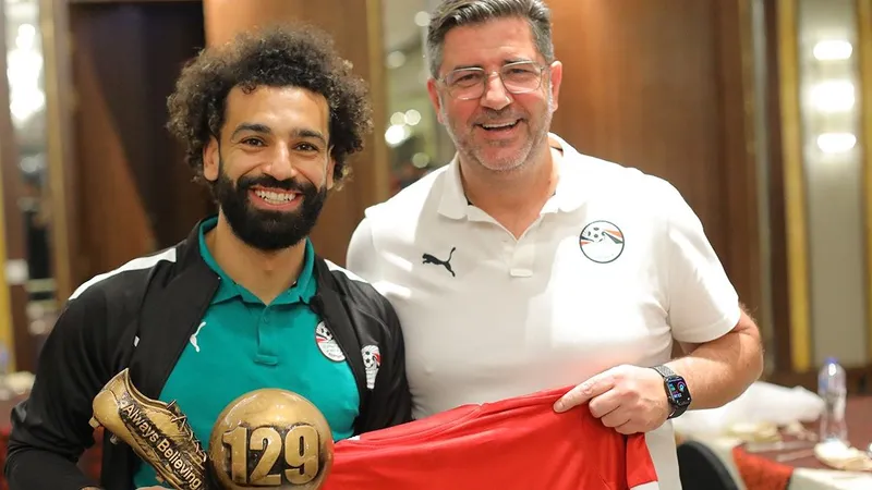 مدرب حراس المرمى لمنتخب مصر الأسبق ينتقد روي فيتوريا بشدة 2 مدرب حراس المرمى لمنتخب مصر الأسبق ينتقد روي فيتوريا بشدة