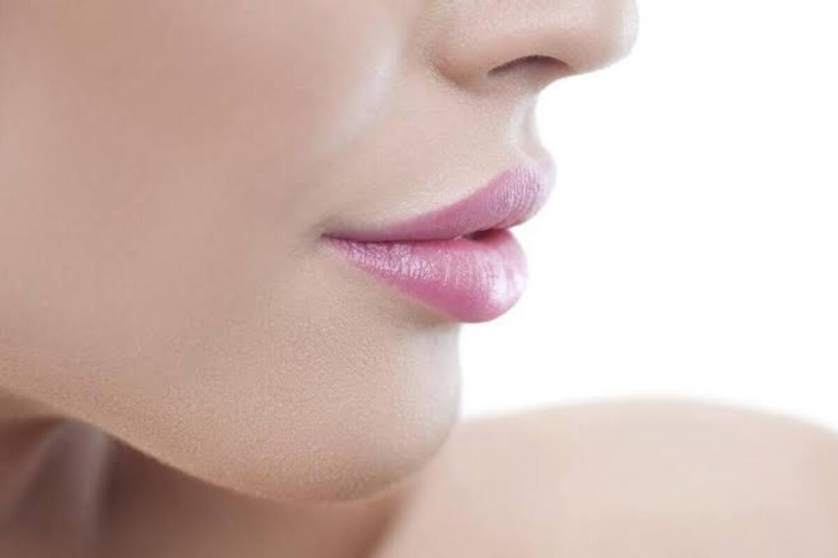 كنز للعرايس وكل بنت…خلطات طبيعية لتوريد الشفايف بمكونات منزلية