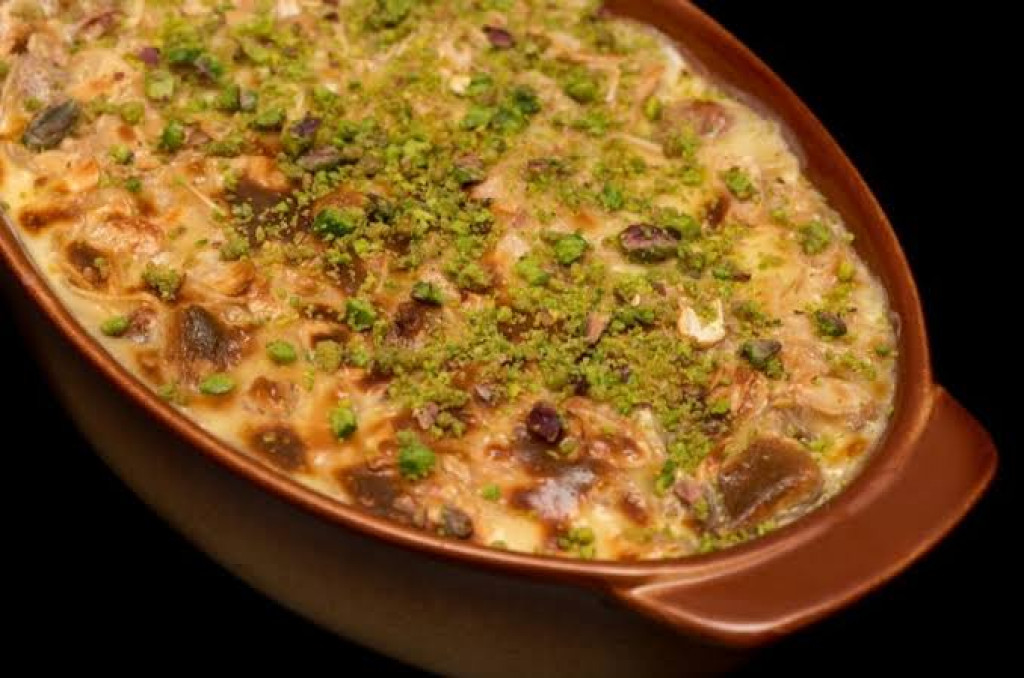 اعمليها لأهل بيتك في الحال.. طريقة عمل أم علي بالكرواسون والحليب المكثف بطعم لذيذ ومكونات اقتصادية مثل المحلات الشهيرة 5 اعمليها لأهل بيتك في الحال.. طريقة عمل أم علي بالكرواسون والحليب المكثف بطعم لذيذ ومكونات اقتصادية مثل المحلات الشهيرة