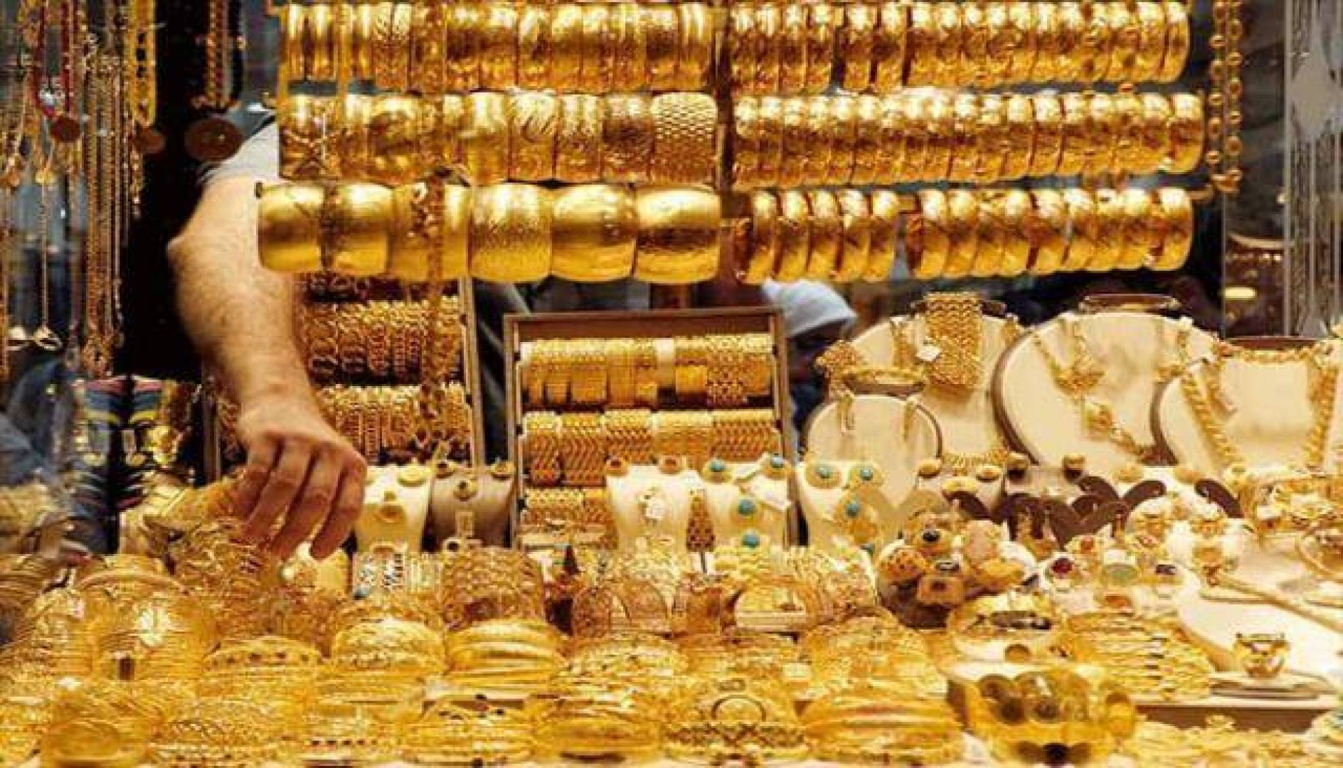 "قفزة جديدة" ارتفاع أسعار الذهب اليوم الثلاثاء بعد انخفاضه بالأمس…وزيادة في سعر عيار 21 2 “قفزة جديدة” ارتفاع أسعار الذهب اليوم الثلاثاء بعد انخفاضه بالأمس…وزيادة في سعر عيار 21