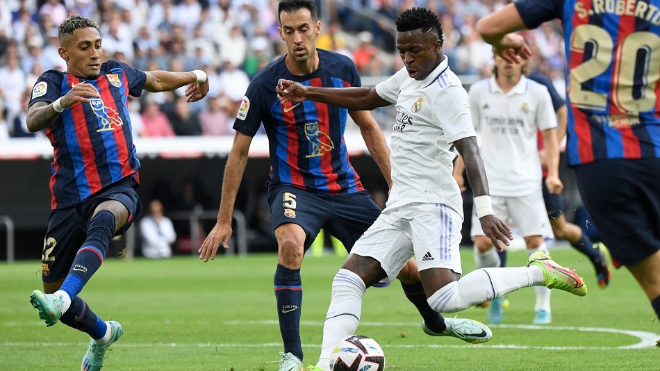 تردد القنوات الناقلة لمباراة ريال مدريد وبرشلونة اليوم في نهائي كأس السوبر الاسباني في هذا الموعد 2 تردد القنوات الناقلة لمباراة ريال مدريد وبرشلونة اليوم في نهائي كأس السوبر الاسباني في هذا الموعد
