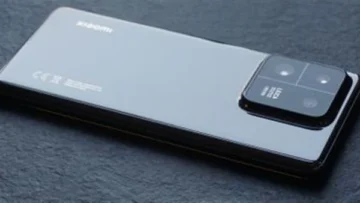 Xiaomi 13 Pro: هاتف رائد بشاشة OLED وبطارية قوية وشحن سريع