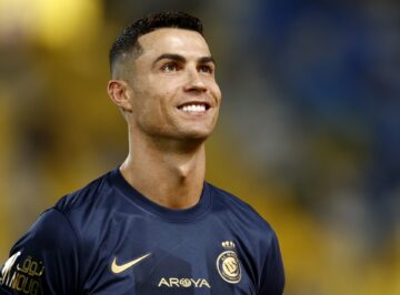 كريستيانو رونالدو يحصد جائزة مارادونا من جلوب سوكر لأفضل هداف في 2023