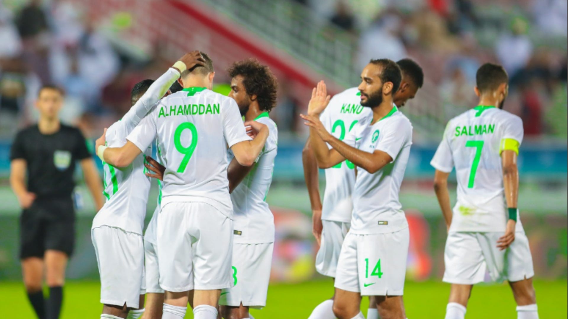 "اتفرج مجاناً" القنوات المفتوحة الناقلة لمباراه السعوديه وعمان اليوم الثلاثاء 16/1/2024 5 “اتفرج مجاناً” القنوات المفتوحة الناقلة لمباراه السعوديه وعمان اليوم الثلاثاء 16/1/2024