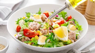 سريعة وخفيفة .. طريقة عمل سلطة التونه في المنزل مناسبة للدايت
