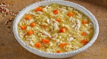8ee6fd954f5efbc4522c6618efe4be1c chicken pasta soup 944 531