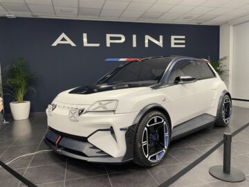 “Alpine A290” السيارة الفرنسية الرياضية التي تتميز بمحركها الكهربائية فائقة الأداء 2024