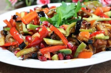 سلطة الباذنجان.. طرق متنوعة لتحضيرها في البيت.. وسر الخلطة اللي هتخلي طعمها جنان!