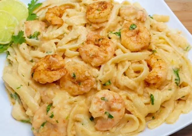طريقة عمل مكرونة بالجمبري والوايت صوص 5 طريقة عمل مكرونة بالجمبري والوايت صوص