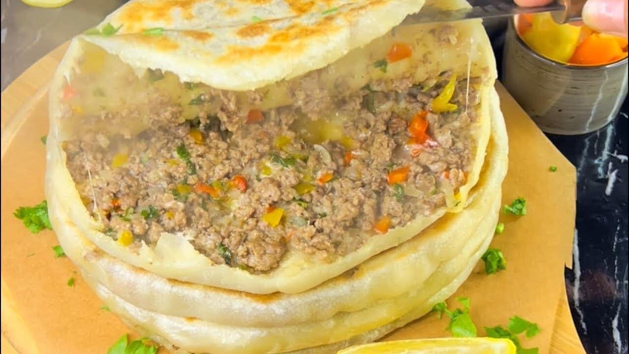 كفاية وجبات تقليدية.. طريقة عمل فطائر الطاسة باللحم المفروم.. غداء سريع وعلى قد الإيد 5 كفاية وجبات تقليدية.. طريقة عمل فطائر الطاسة باللحم المفروم.. غداء سريع وعلى قد الإيد