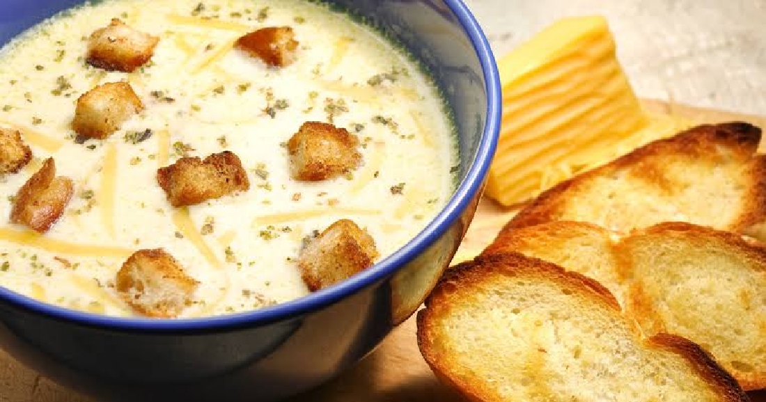شوربة الجبنه بيضا بالفراخ لتدفئة ليالي الشتاء بمذاق لذيذ 5 شوربة الجبنه بيضا بالفراخ لتدفئة ليالي الشتاء بمذاق لذيذ